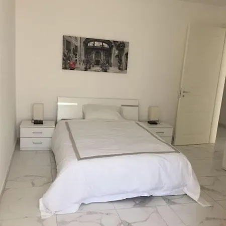 Brand New Modern 2 Bed 2 Bath In St Julian's Apartman *