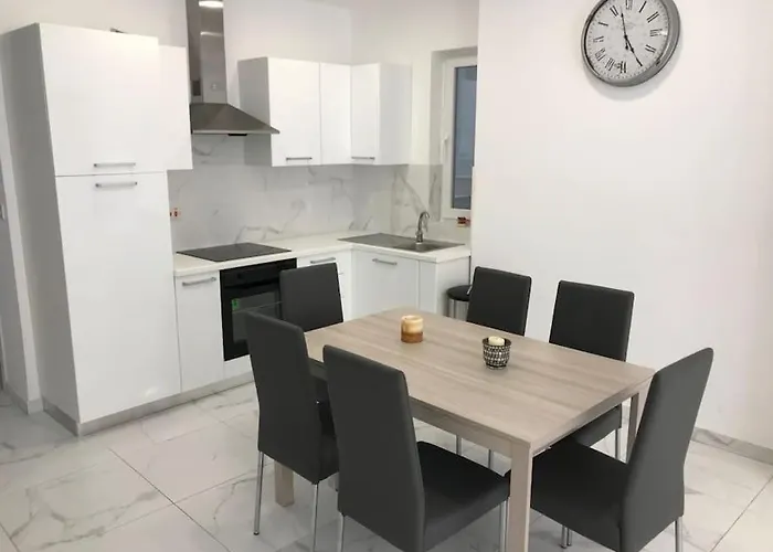 아파트 Brand New Modern 2 Bed 2 Bath In St Julian's